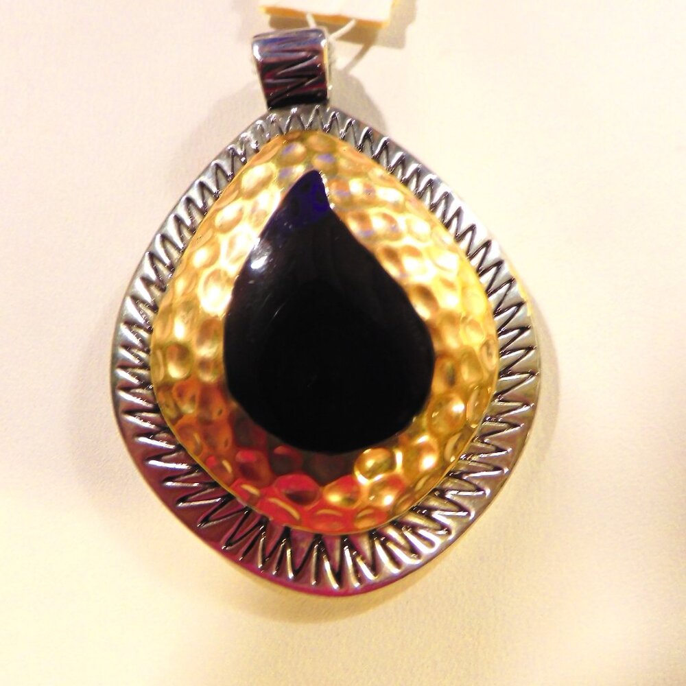 NEW - BEAUTIFUL 2" HAMMERED METAL PENDANT